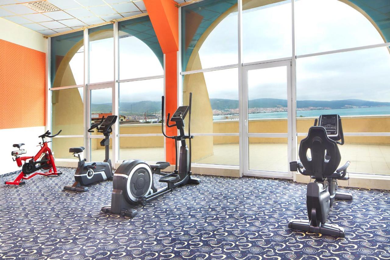Planeta Hotel & Aquapark Free Beach Access Sunny Beach Buitenkant foto The gym