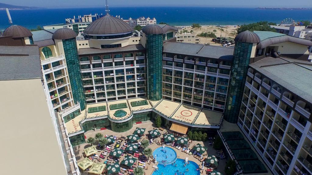 Planeta Hotel & Aquapark Free Beach Access Sunny Beach Buitenkant foto Royal Holiday Palace
