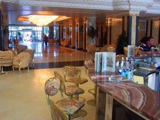 Planeta Hotel & Aquapark Free Beach Access Sunny Beach Buitenkant foto Lobby