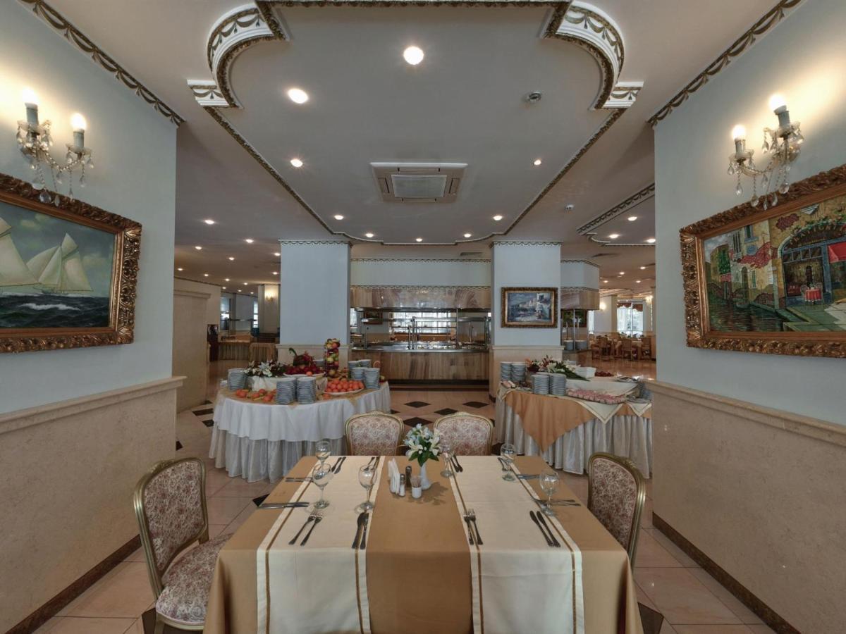 Planeta Hotel & Aquapark Free Beach Access Sunny Beach Buitenkant foto The restaurant